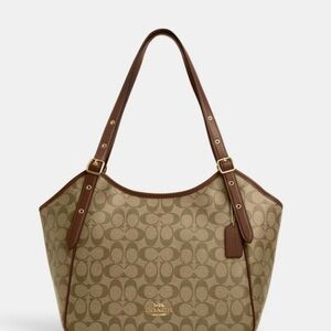 Coach Bags / Coach Meadow Tote - Tan and Brown Signature